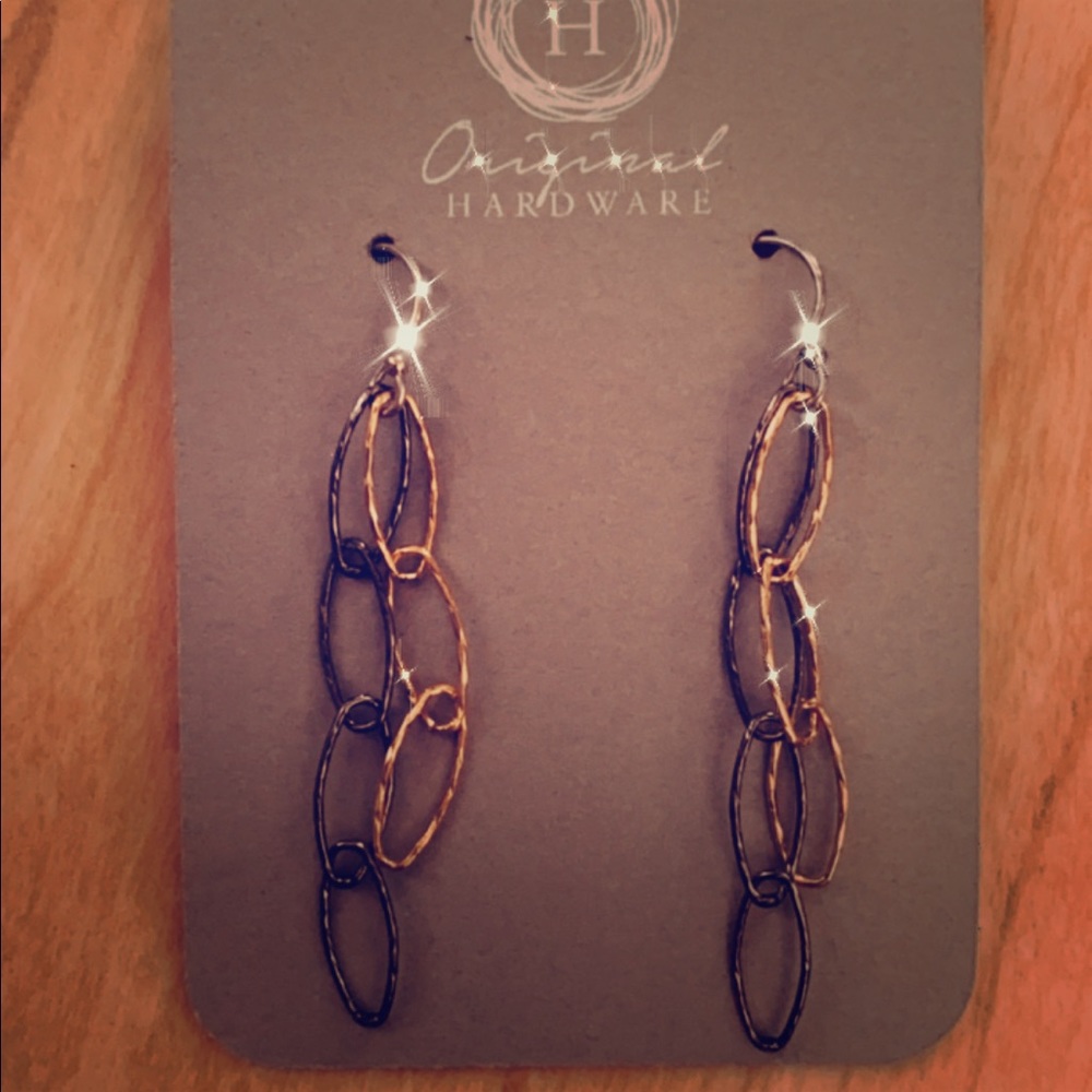 NWT Original Hardware Link Chain Drop Earrings – Lightweight Statement Jewelry